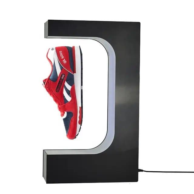 FLOATING SHOE DISPLAY SPEAKER STAND - Strolys