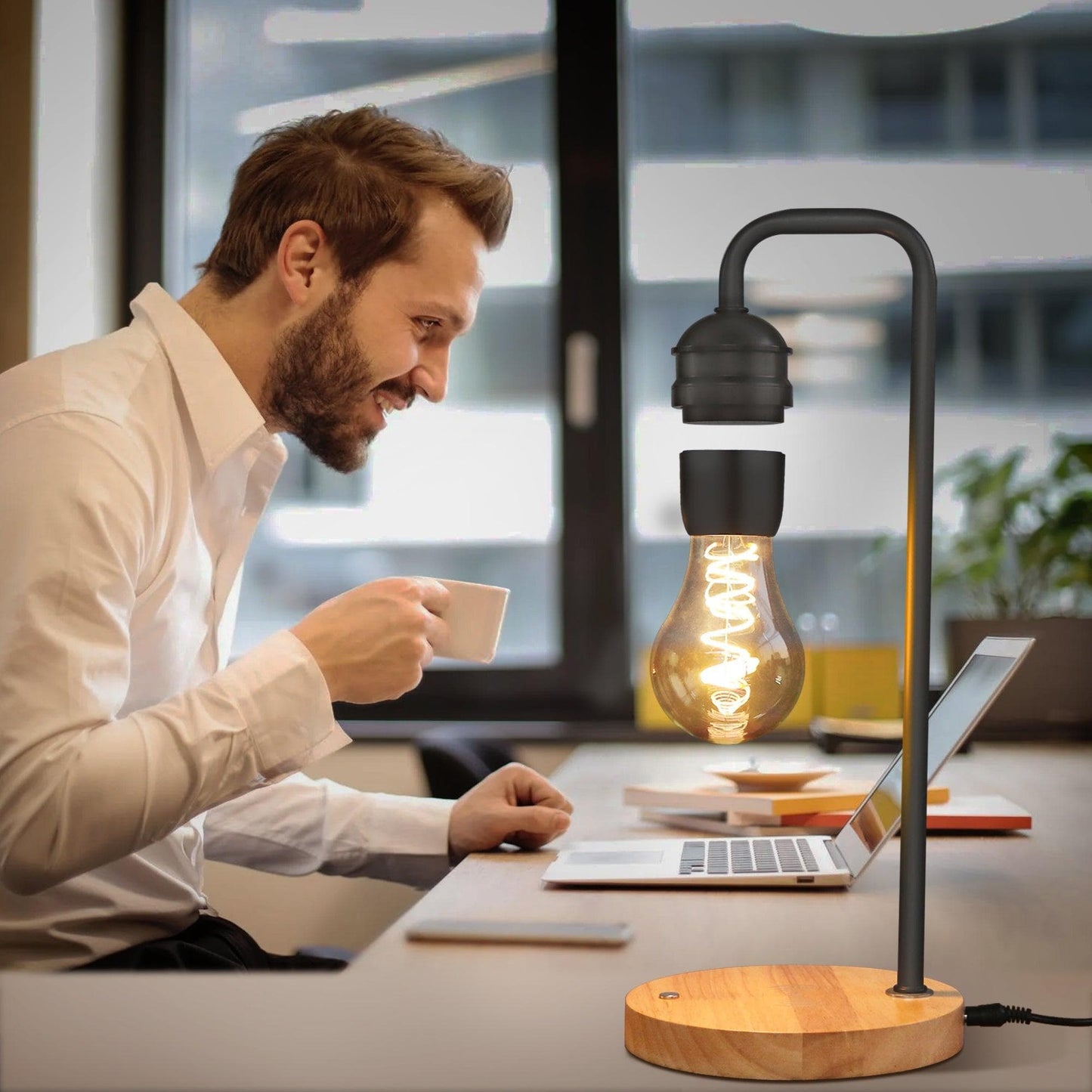 LEVITATE LUM TABLE LAMP - Strolys