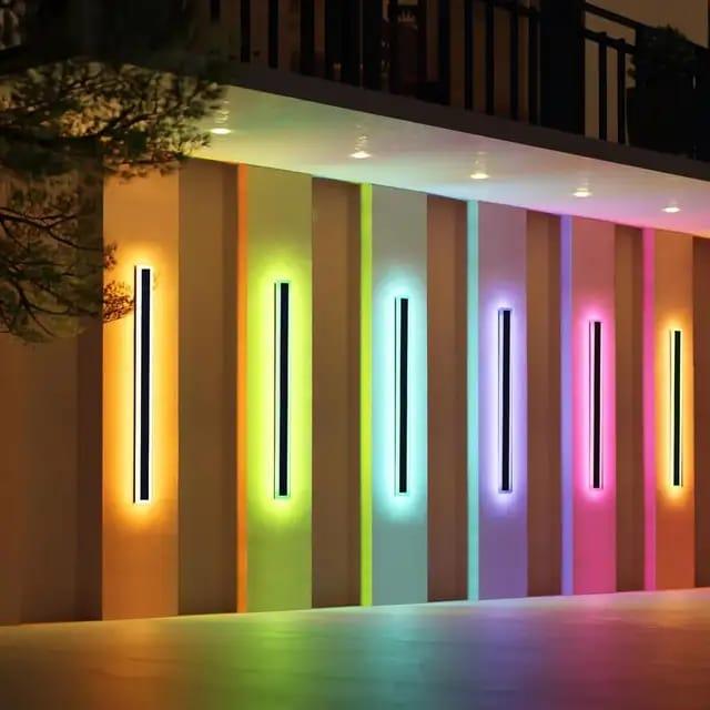 LINEAR RGB OUTDOOR LED WALL LIGHT