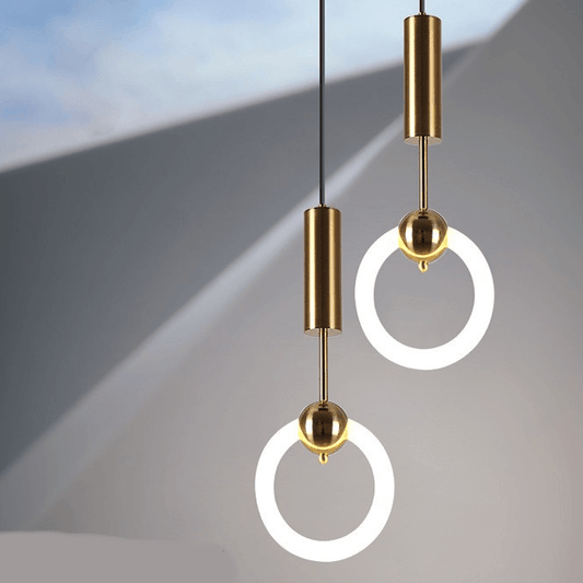 STROLYS RADIANT RING PENDANT